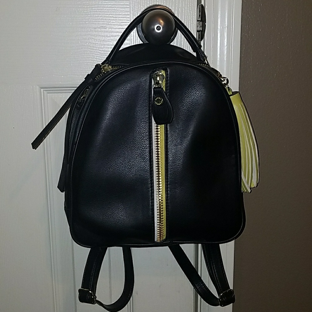 Backpack - Picture 1 of 5